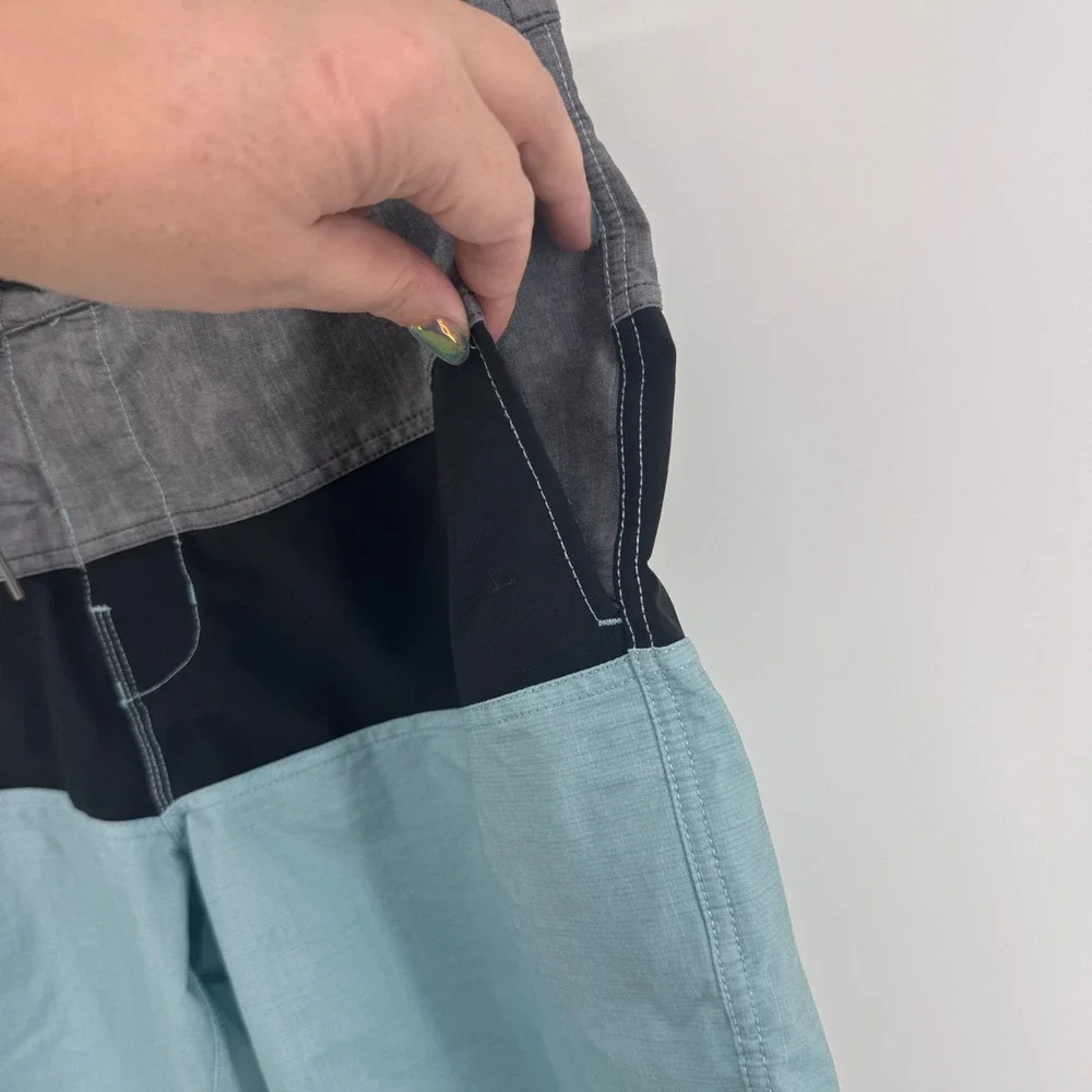 Billabong Mens Tribong Lo Tide Colorblock Board Shorts Grey Black Blue Size 31